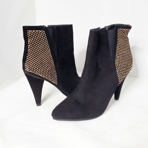 NWT - F21 Studded Ankle Bootie, Black, Size 7 - Picture 2 of 4